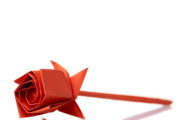 Comment fabriquer une rose éternelle en papier ?